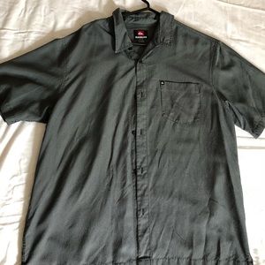 Quiksilver Short Sleeve Button Casual Dress Shirt
